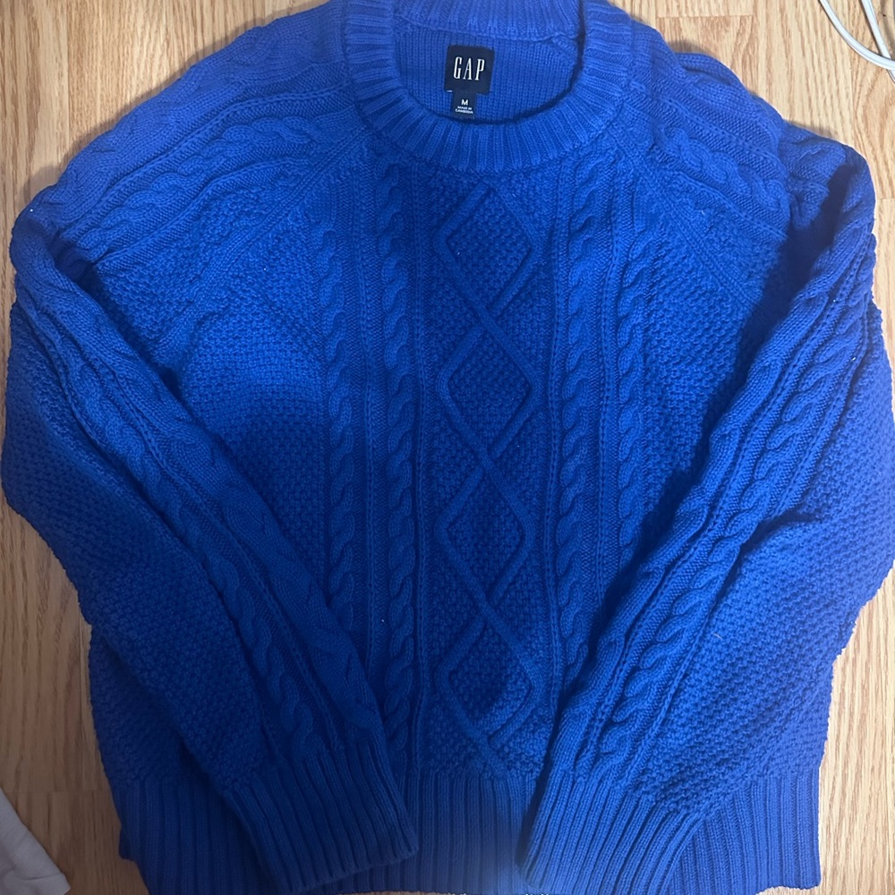 GAP blue cable knit sweater